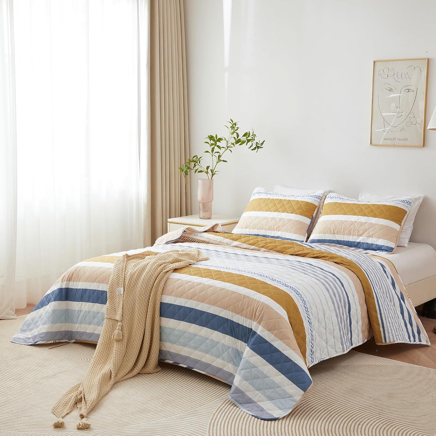 Bedmoon 3-piece All-season Stripe Reversible Soft Bedspread Quilt Set