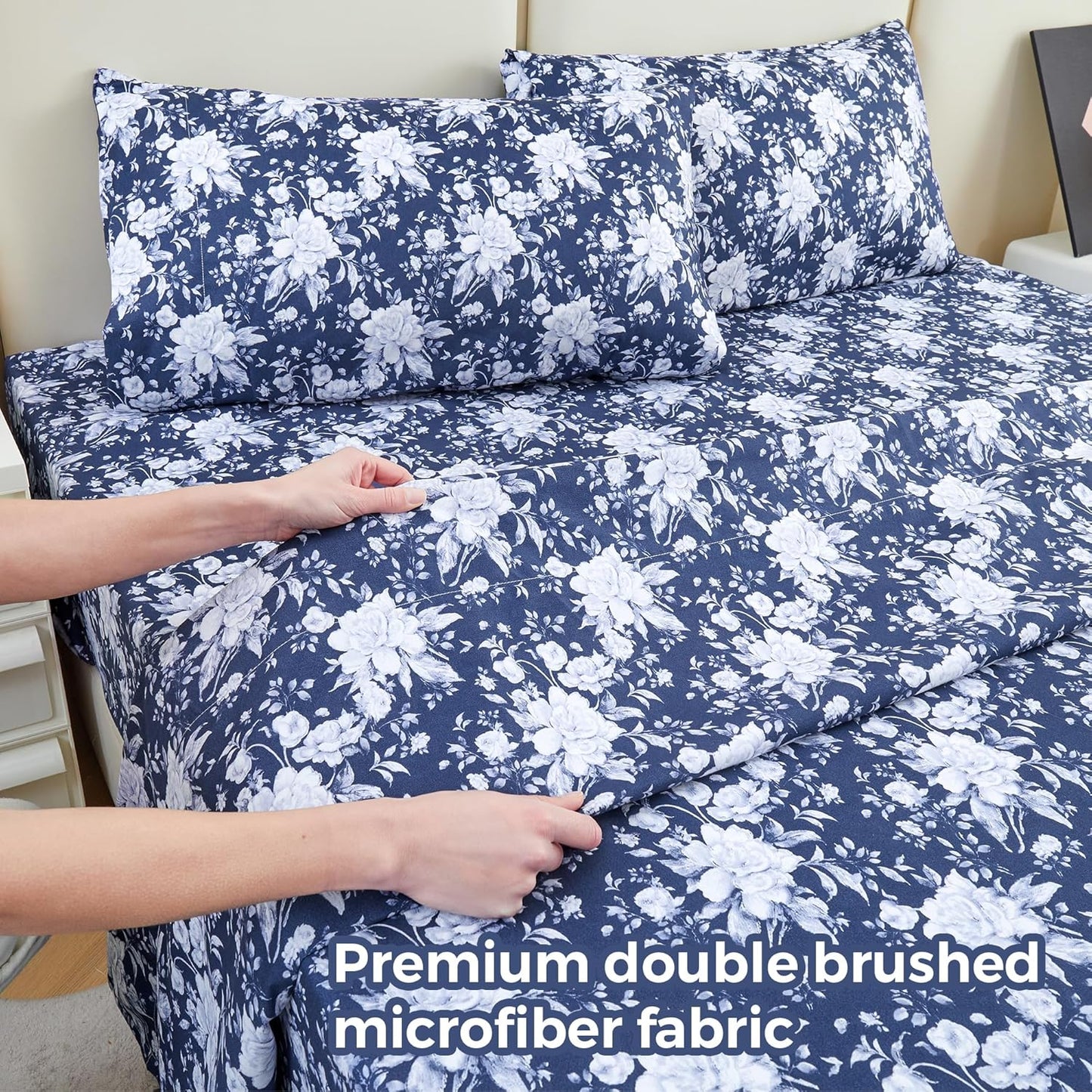 Bedmoon 4-piece Microfiber Bedding Set Breathable Bed Sheet Floral Printed Fitted Sheet